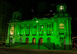 Palácio Pedro Ernesto foi iluminado em verde para marcar o Dia Mundial do Meio Ambiente