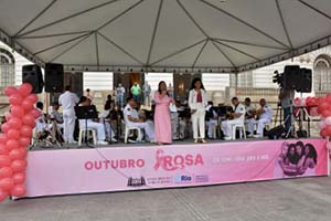 Outubro Rosa: evento promoveu saúde, beleza e cultura na Cinelândia