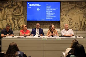 Secretaria de Turismo do Rio apresenta dados à comissão responsável pelo tema em reunião interna