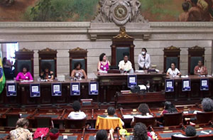 Debate na Câmara aborda racismo e violência obstétrica