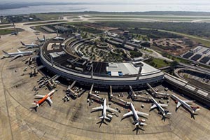 Câmara instala comissão para acompanhar articulação entre aeroportos do Rio