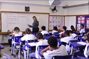 Agora é Lei: escolas públicas devem notificar ao conselho tutelar faltas de alunos superior a 30% das aulas mensais