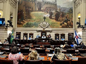 Audiência discute falta de profissionais na rede municipal de ensino